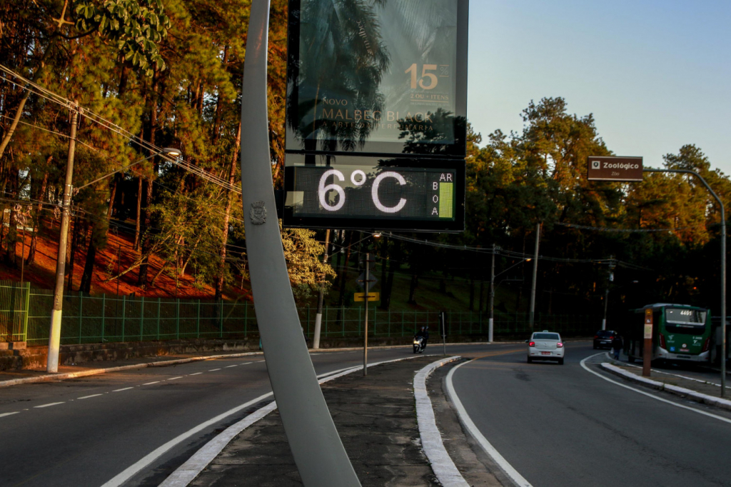 Defesa Civil emite alerta de frente fria em São Paulo durante o final