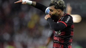 Gabi comemora gol pelo Flamengo