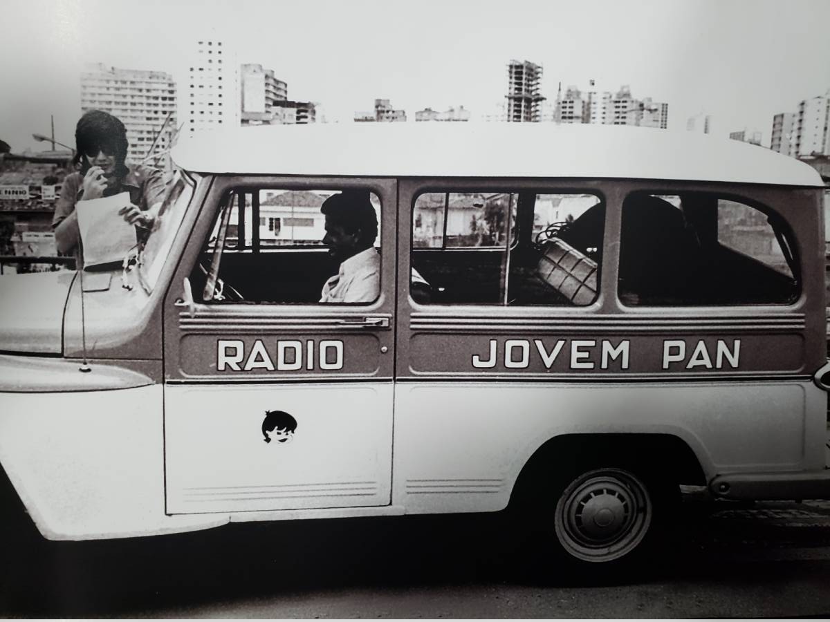 JOVEM PAN 80 ANOS: Conheça a trajetória da Rádio Panamericana até o canal de notícias 24 horas na TV
