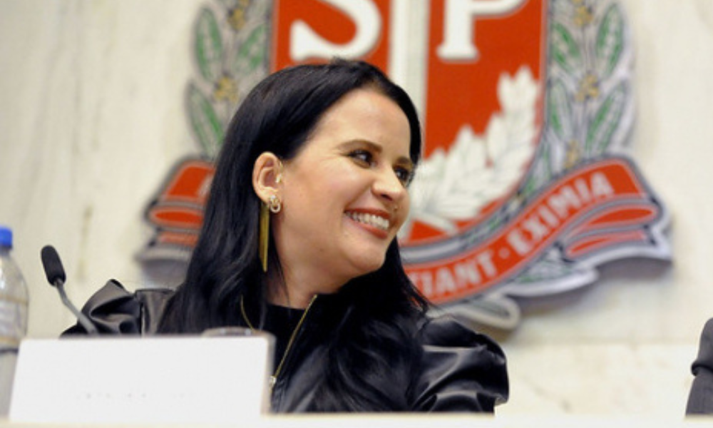 deputada estadual Leticia Aguiar