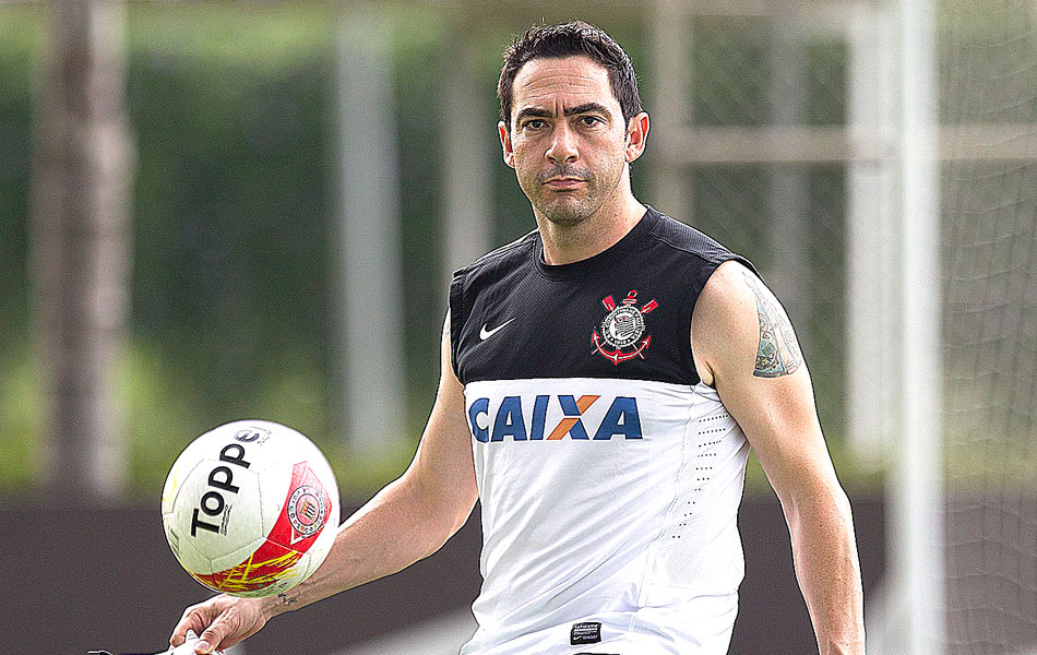 Ele foi campeão mundial com o Corinthians e agora será coordenador