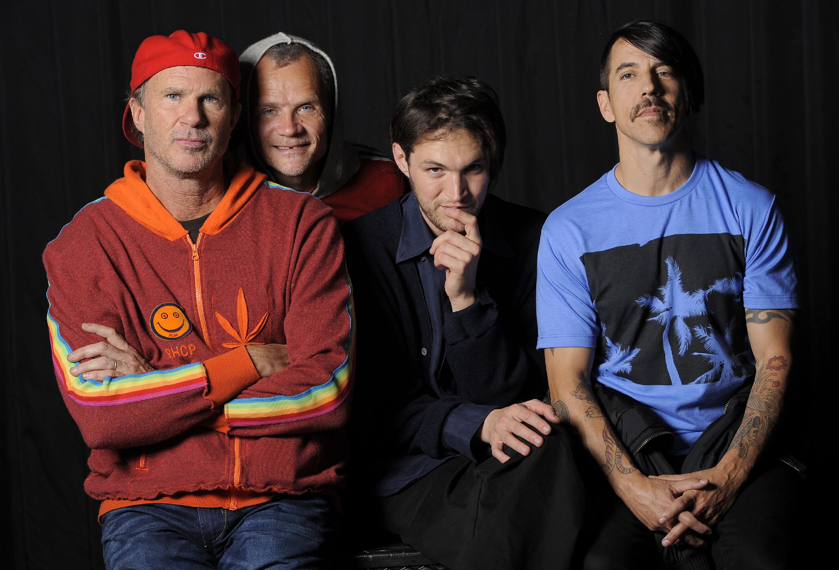 Red hot peppers dark
