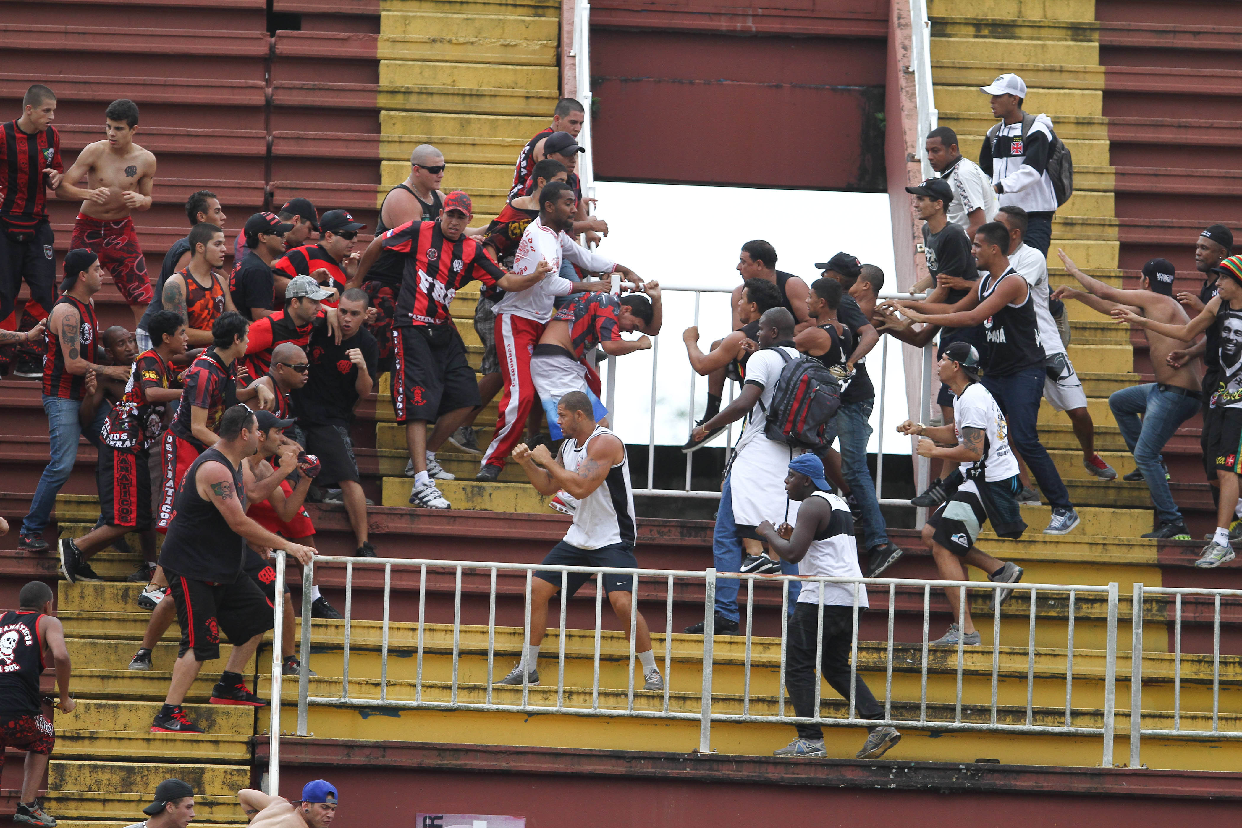 Força Jovem Vasco - FJV