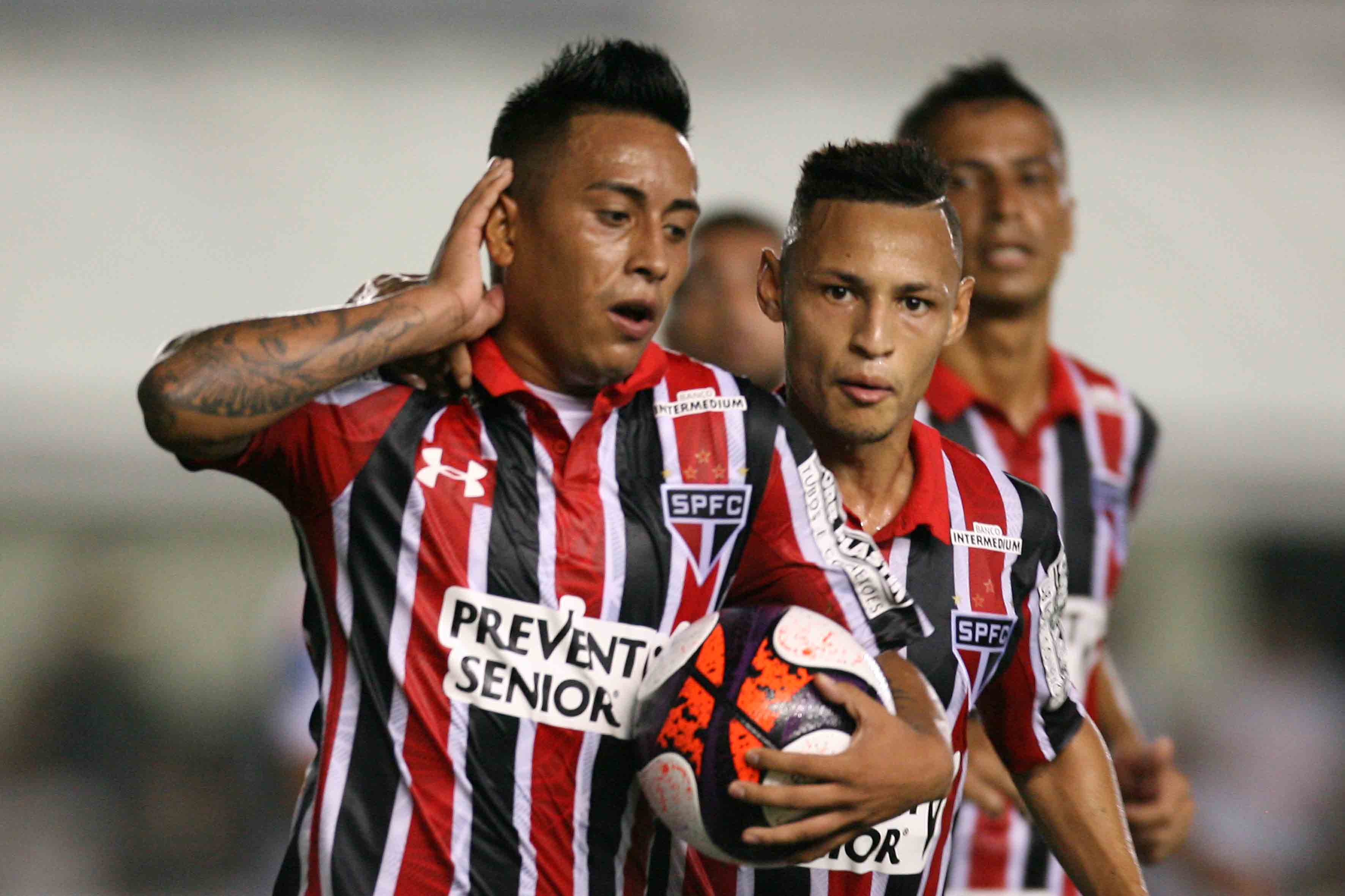 Veja os melhores momentos do jogo Santos 3 x 1 São Paulo 