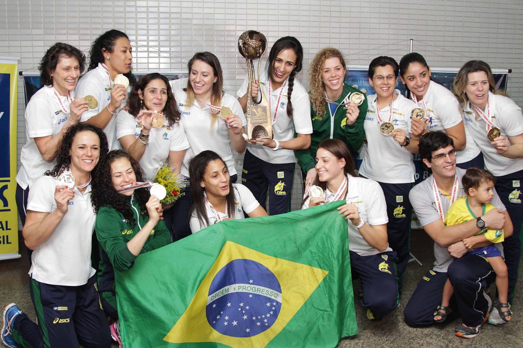 Paranavaiense é campeão sul-americano pela seleção brasileira de handebol