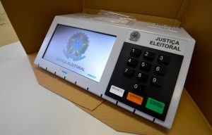 Quaest: 43% dos brasileiros não confiam nas urnas eletrônicas
