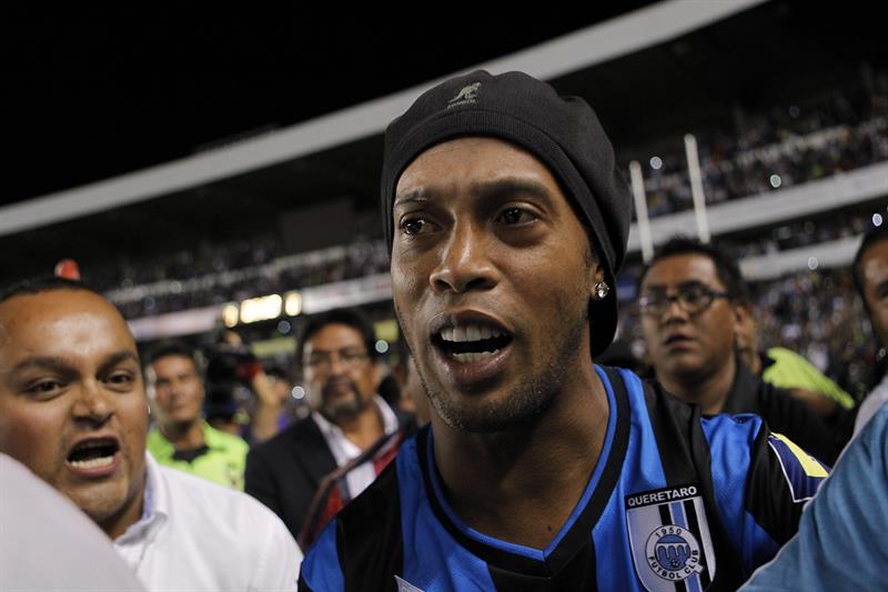 CAMISA QUERETARO-MEX – RONALDINHO GAUCHO – APRESENTACAO DO JOGADOR