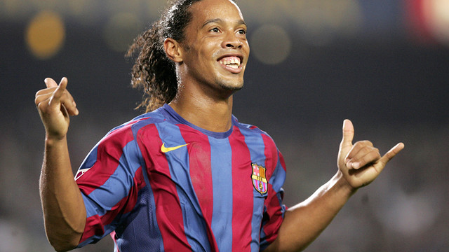 Ronaldinho, 40 anos, em dez lances geniais de sua carreira