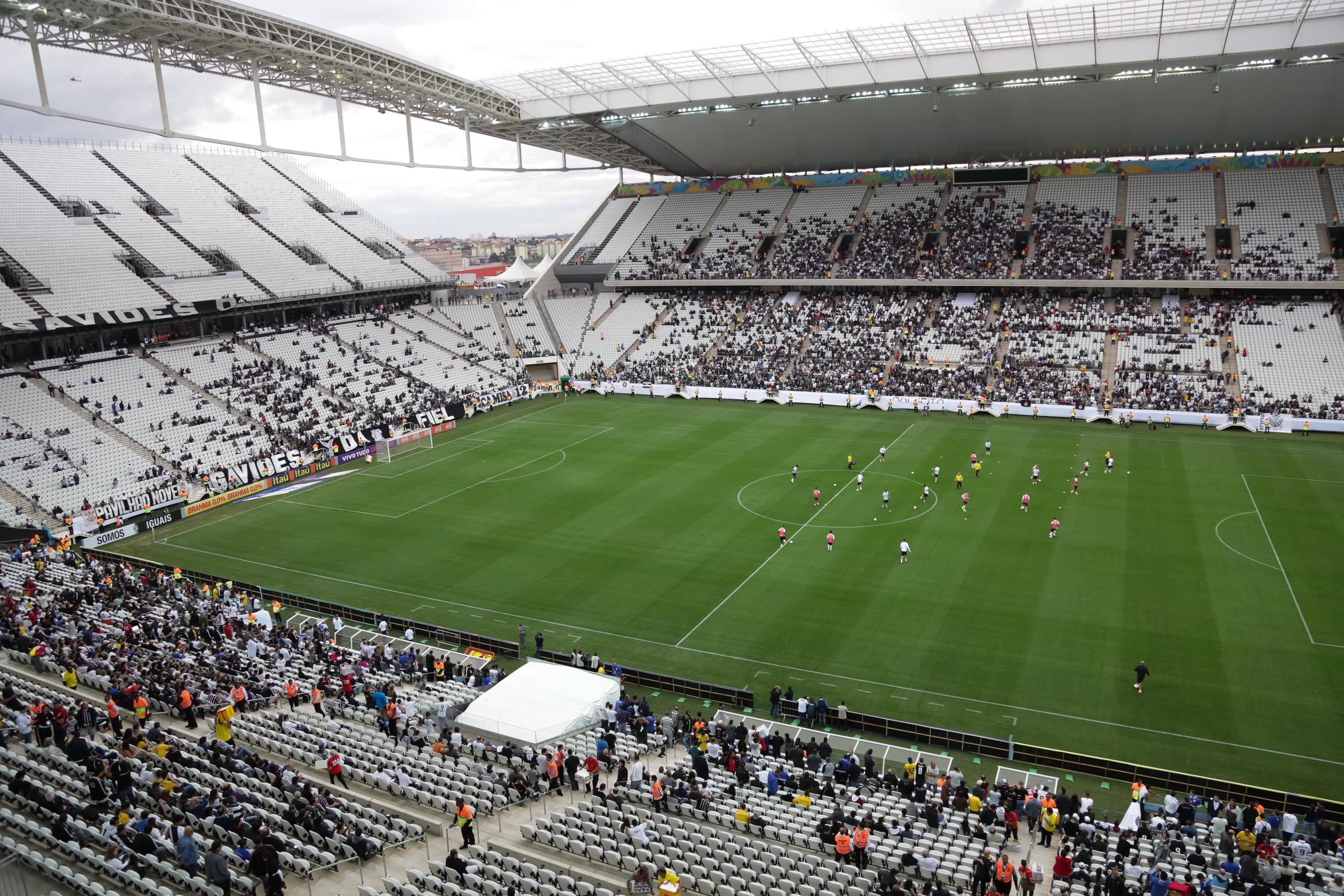 A dez dias de receber Copa do Mundo, Arena Corinthians segue com falhas