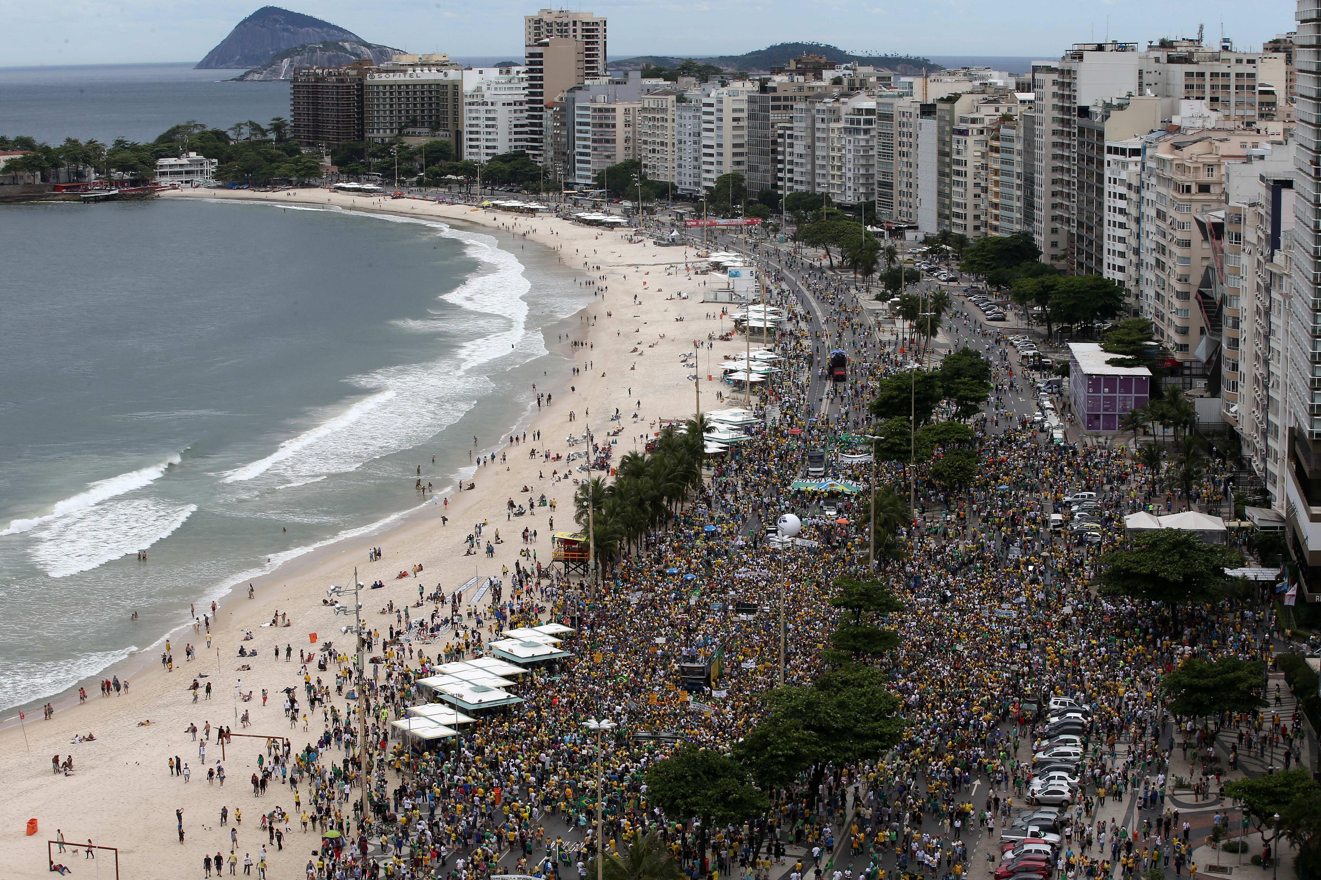 EFE/Marcelo Sayão