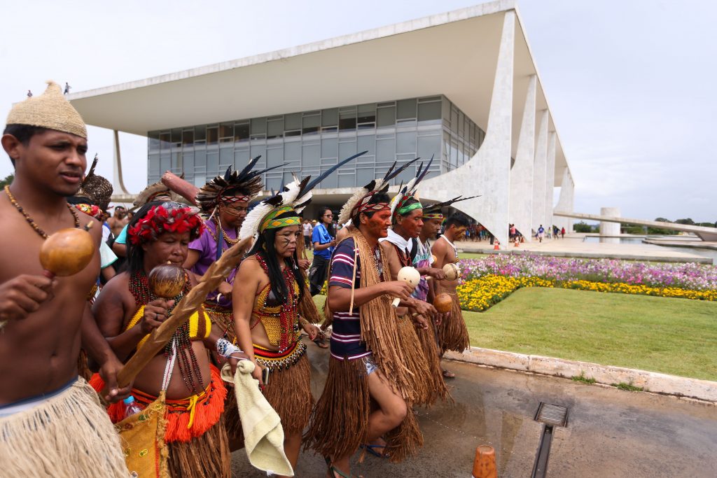 Campanha de vacinação quer imunizar 115 mil índios em todo o País