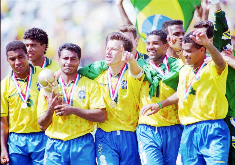 CBF Futebol on X: Neste dia, em 1994, a #SeleçãoBrasileira conquistava o  tetracampeonato da Copa do Mundo. Há 27 anos, em disputa de pênaltis contra  a Itália, o Brasil fez história e