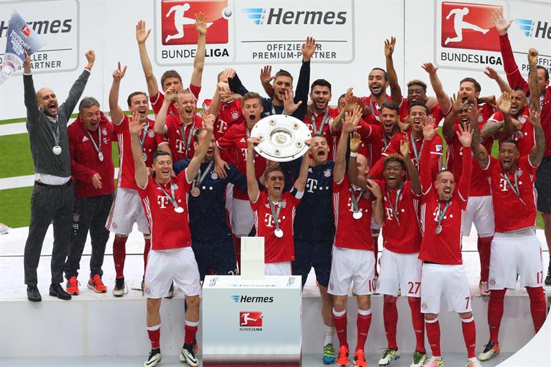 Na festa pelo título antecipado do Alemão, Bayern empata com Stuttgart -  Superesportes