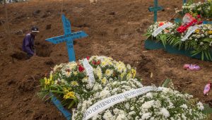 Manaus poderá ter que sepultar vítimas da covid-19 em sacos 