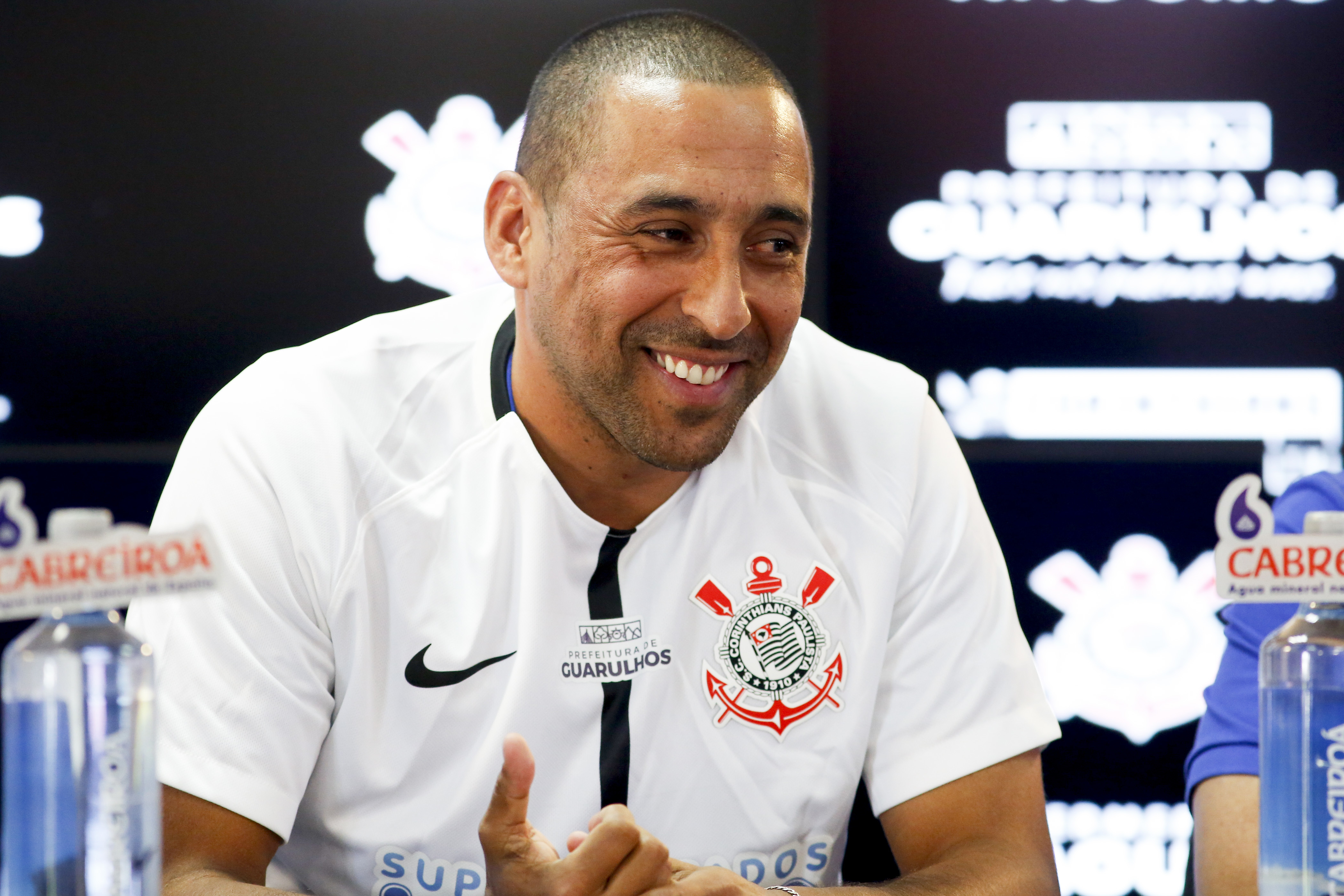 Atacante do Corinthians fala de boa fase e conta como é jogar no seu time  do coração