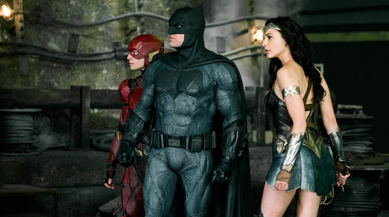 Batman, Mulher Maravilha e Flash aparecem em foto de “Liga da Justiça” |  Jovem Pan