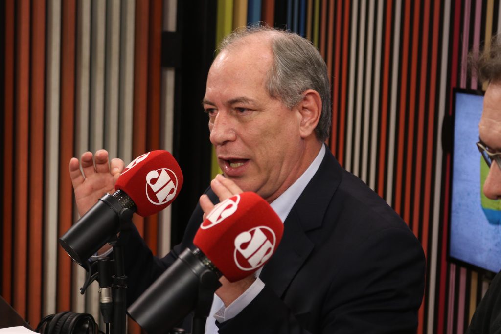Para Ciro Gomes, Doria é moldado por pesquisas
