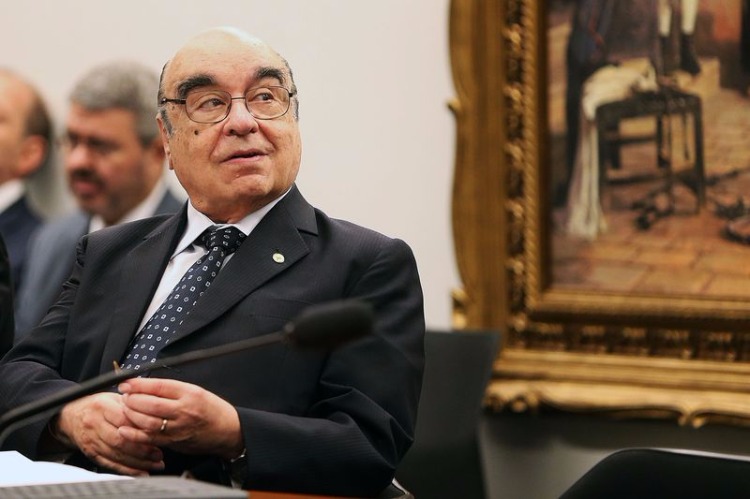 Deputado Bonifácio de Andrada (PSDB-MG) apresenta parecer na CCJ da Câmara
