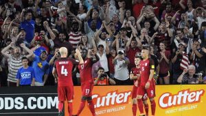 Altidore comemora o gol marcado na vitória Estados Unidos 4 a 0 Panamá, pelas Eliminatórias da Concacaf