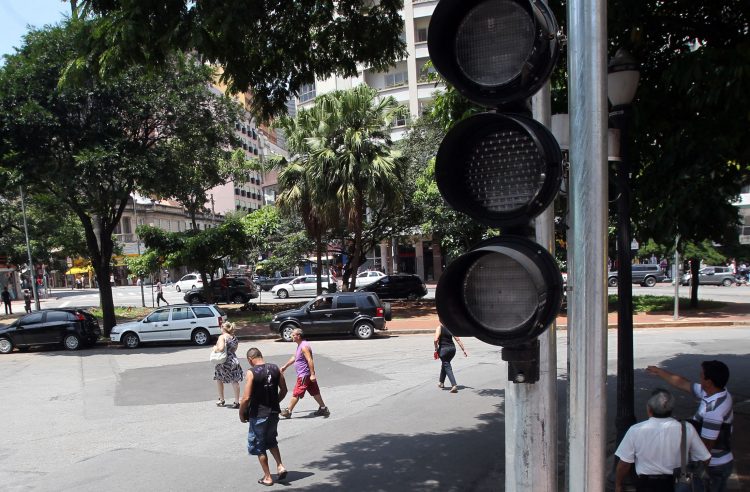 Semáforo apagado no Largo do Arouche, região central da capital paulista