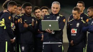 tite, seleção, notebook, prancheta