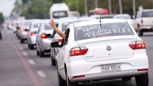 Motoristas são contra o PLC 28/2017 que regulamenta os servidos de apps de transportes