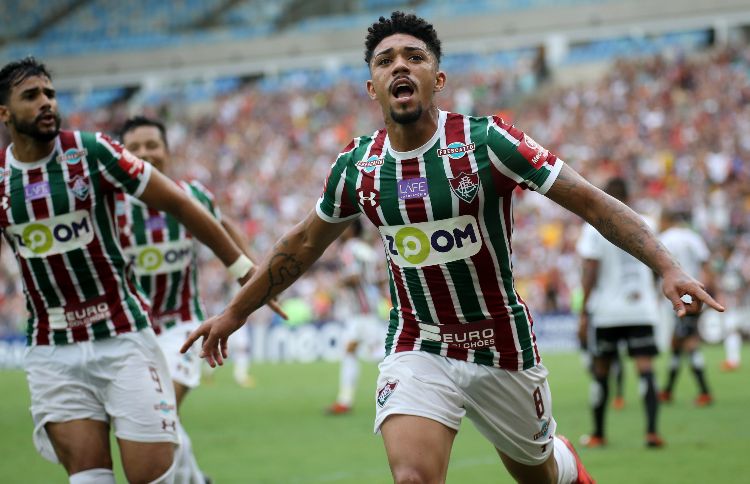 Douglas abriu o placar para o Fluminense na vitória ante a Ponte Preta