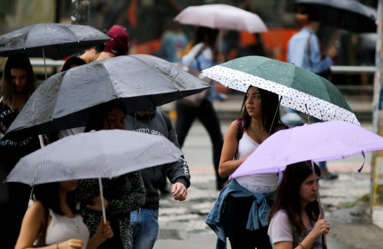 Vai chover no Natal? Confira a previsão do tempo em São Paulo | Jovem Pan