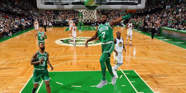 Defesa faz a diferença, Celtics batem Warriors e chegam a 14 jogos