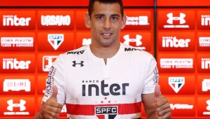 Atacante Diego Souza é apresentado oficialmente pelo São Paulo