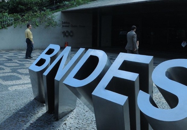 BNDES vai estudar viabilidade de exploração de petróleo no Foz do Amazonas, diz Mercadante