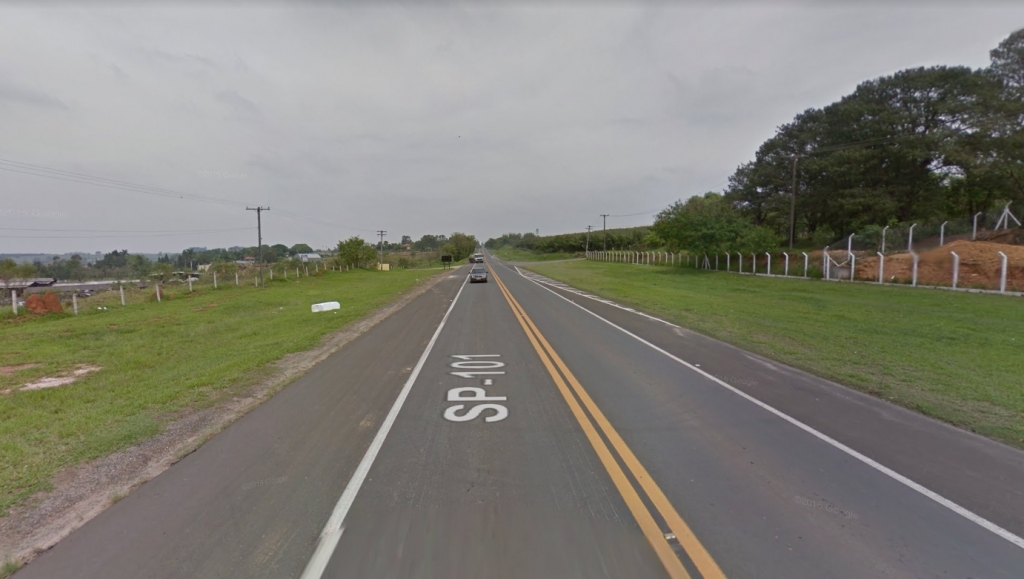 Acidente com perua que levava presos mata 3 pessoas e deixa 9 feridos Jovem Pan