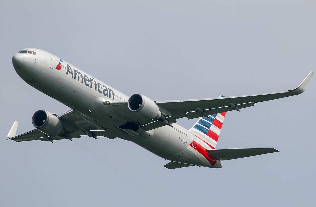 Com avanço do coronavírus, American Airlines suspende voos para o