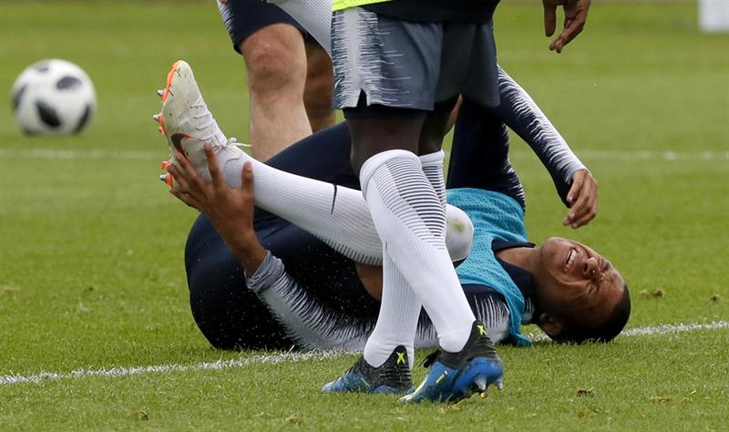 Mbappé sofre lesão na coxa e não deve jogar primeiro jogo da Champions