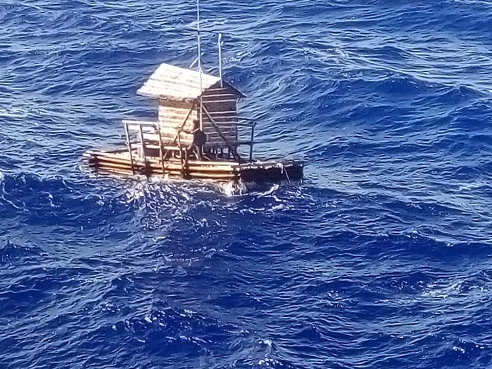 Após 49 dias à deriva no mar, indonésio sobrevive e é resgatado