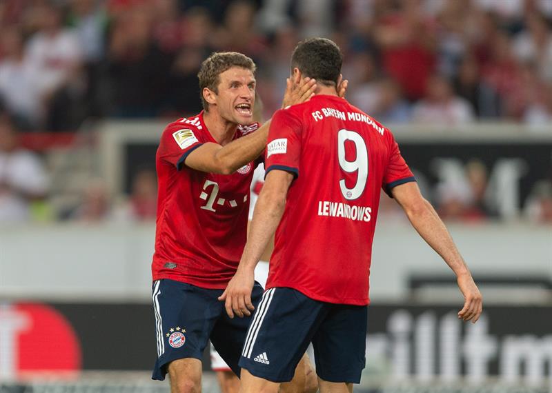 Bayern de Munique derrota Stuttgart com facilidade e vence a segunda no Alemão