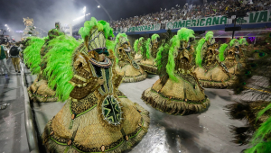 Carnaval de São Paulo e do Rio é adiado para abril