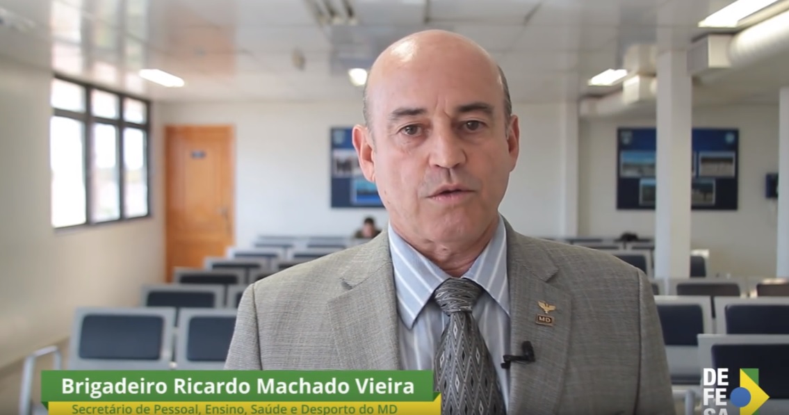 O novo secretário-executivo do Ministério da Educação, tenente-brigadeiro Ricardo Machado Vieira