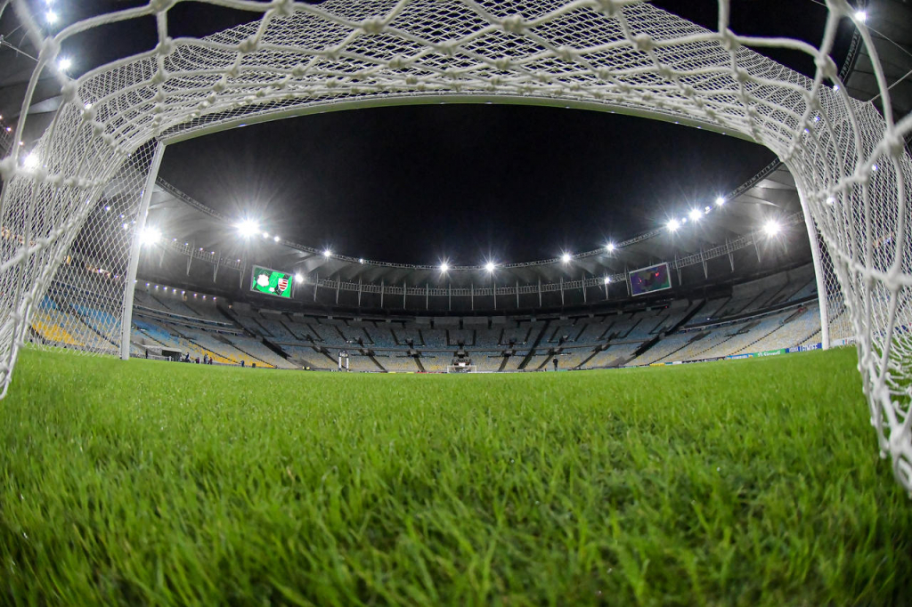 O Maracanã, maior estado do Rio de Janeiro, costuma receber jogos de Flamengo e Fluminense