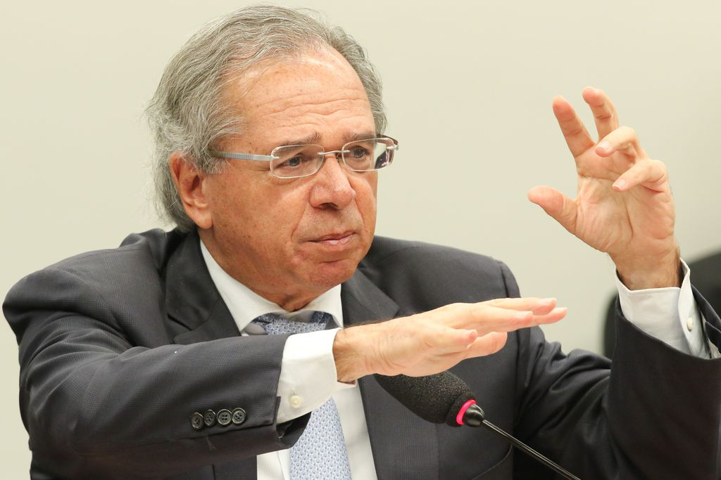 Minsitro da Economia, Paulo Guedes, fala durante audiência