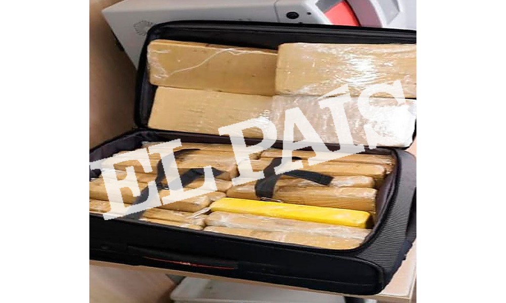 Mala com 39 kg de cocaína foi apreendida com militar brasileiro