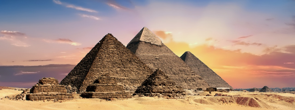 Egypt announces the discovery of a hidden tunnel in the Great Pyramid of Giza