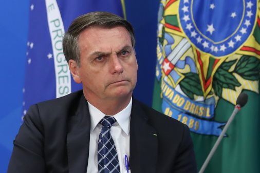 Na véspera do Natal, Bolsonaro sanciona pacote anticrime com vetos