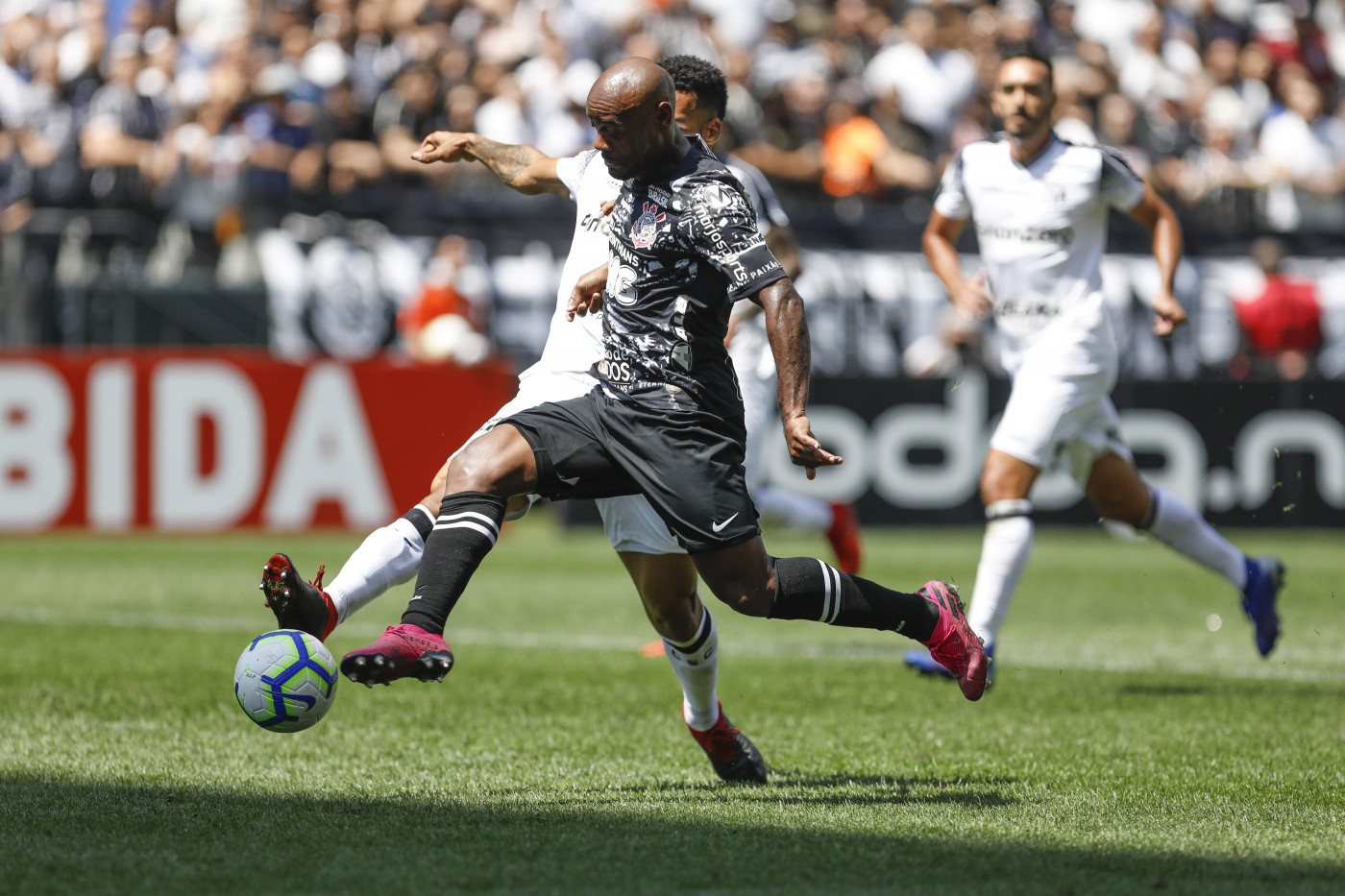 Corinthians empatou todos os clássicos estaduais no primeiro turno