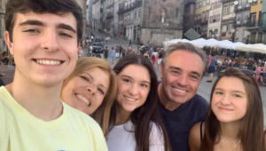 Gugu Liberato e a família