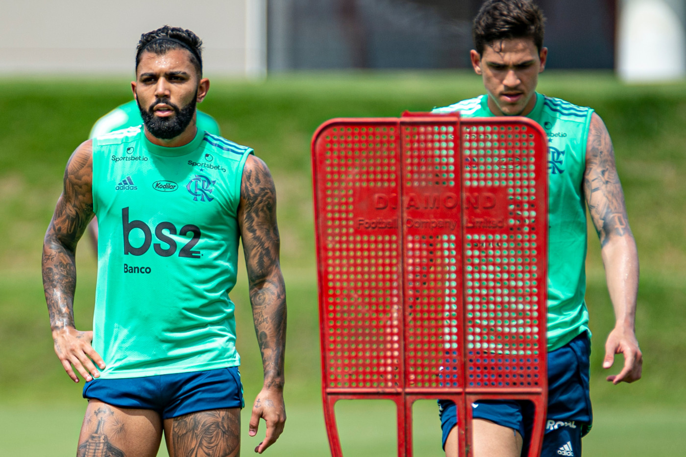 Gabigol e Pedro durante treinamento no Flamengo