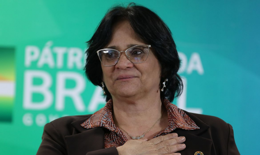 Eleita, Damares questiona: 'Um ministro do STF não pode ser investigado?' -  Politica - Estado de Minas