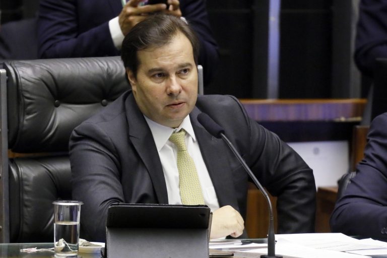 Rodrigo Maia na cadeira de presidente da Câmara dos Deputados