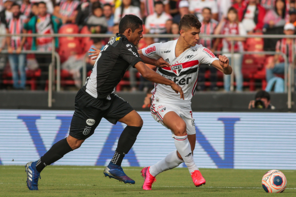 Juanfran E Vitor Bueno Desfalcam O São Paulo Em Estreia Na Libertadores ...