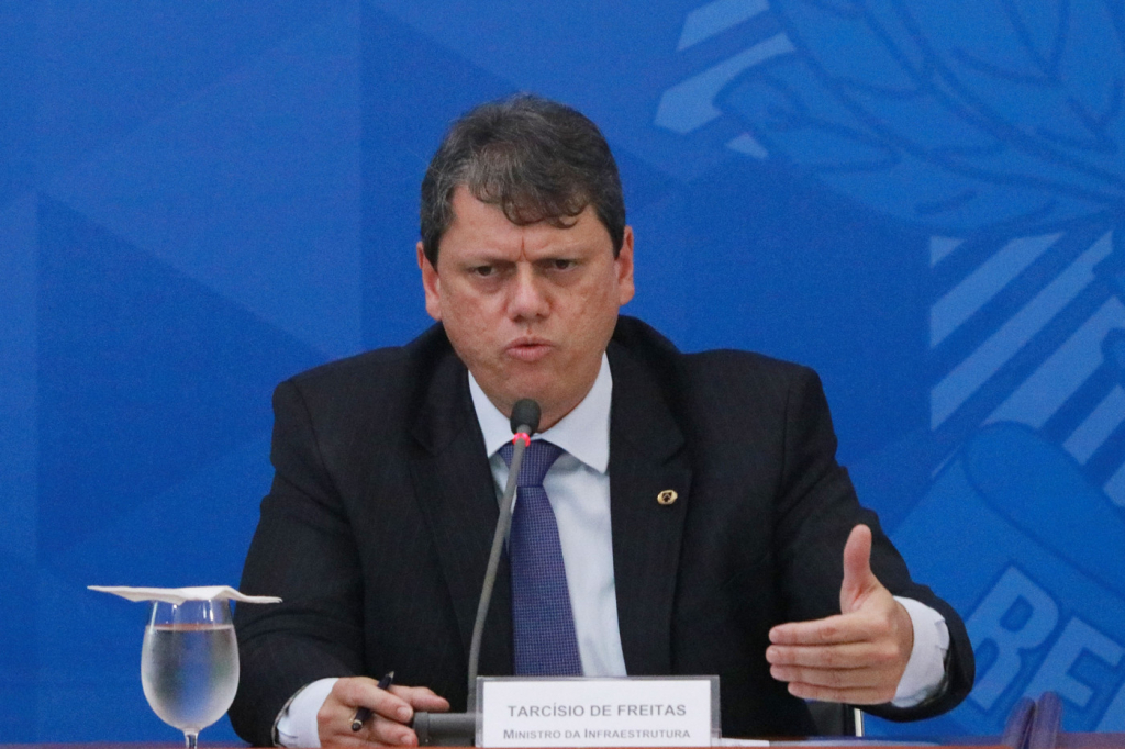 Tarcísio de Freitas é o atual ministro da Infraestrutura do Brasil